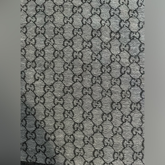 Gucci Scarf - Picture 3 of 3